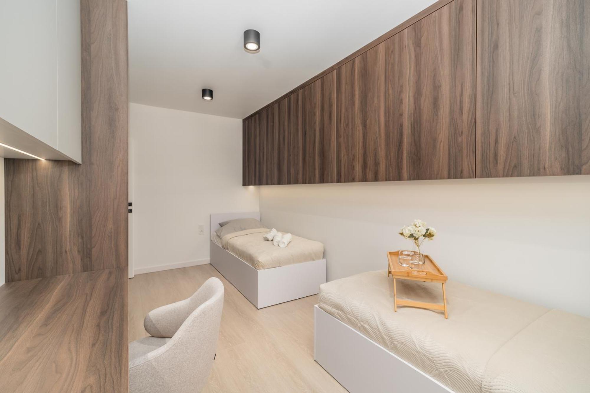Leilighet Prestige - 61m2, Parking, Balcony, Workspace, Ac - By Rentujemy *